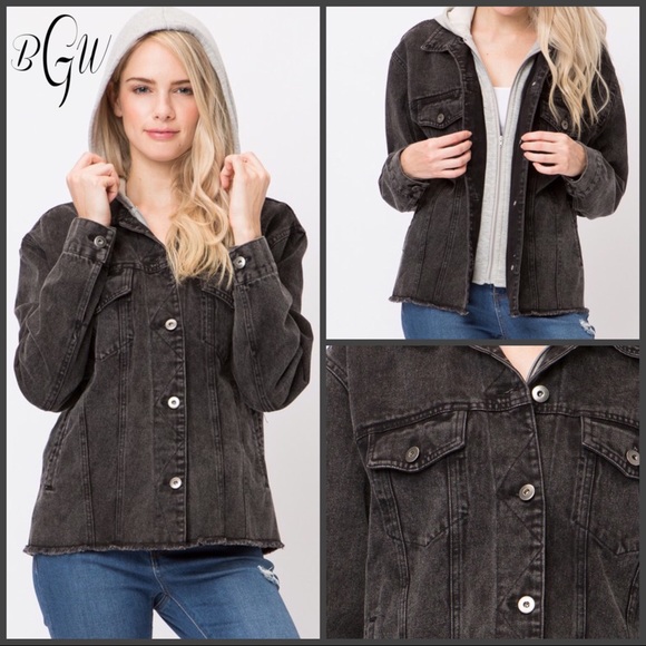 🆕🎉HP🎉5⭐️Fun Denim Jacket Hoodie - Picture 3 of 5